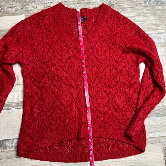 AMERICAN EAGLE V Neck Knit Pullover red Sweater - Picture 10 of 11